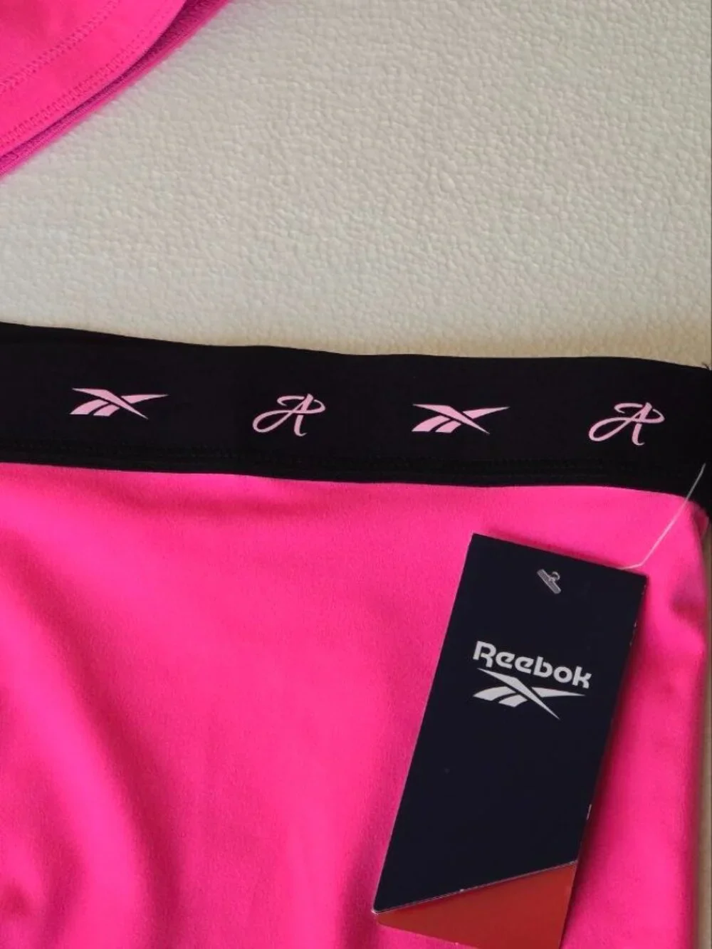 Reebok Compression Shorts Sleeve Set NWT Womens XL Neon Hot Pink Volleyball Gym